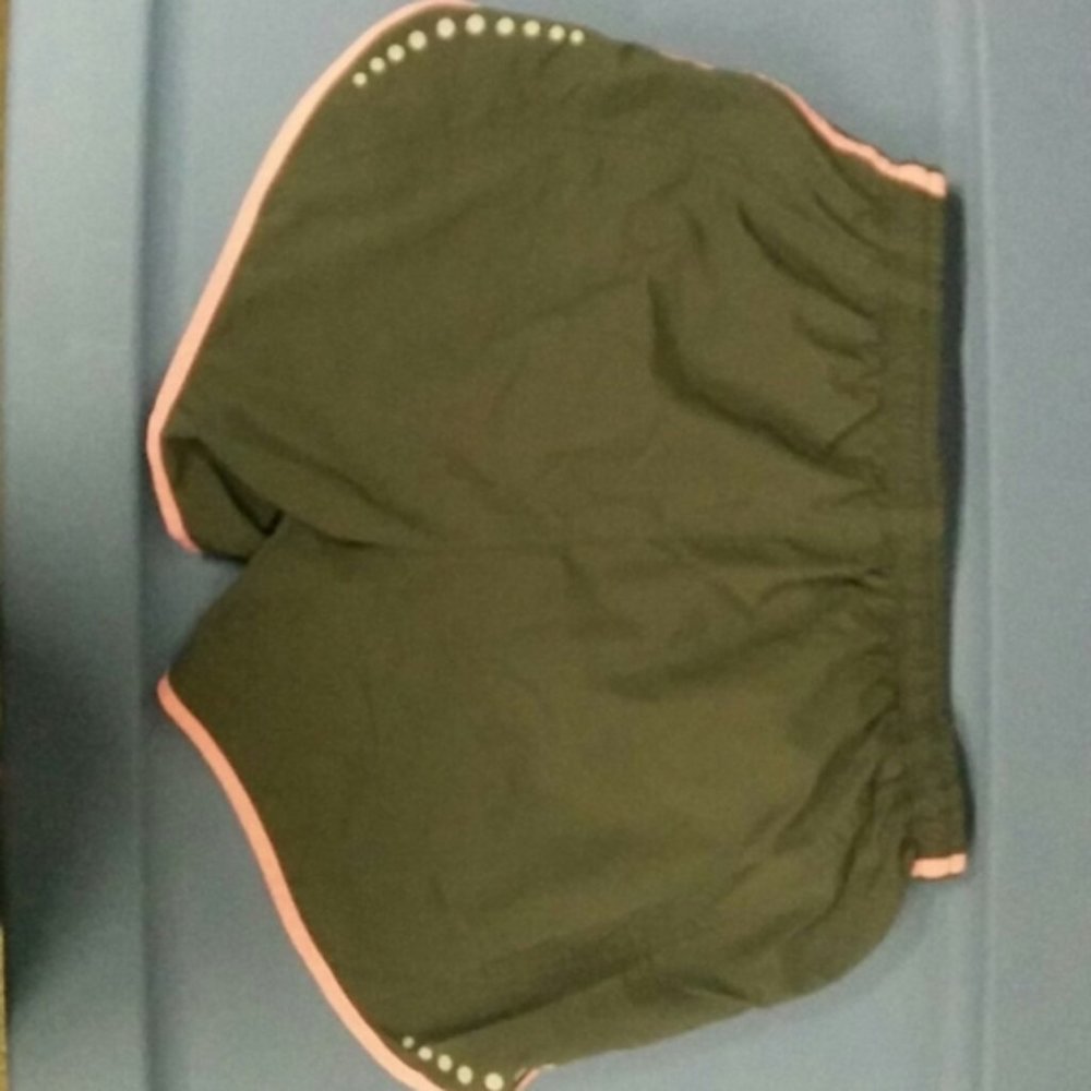 grey fitDry shorts XS - Picture 2 of 7